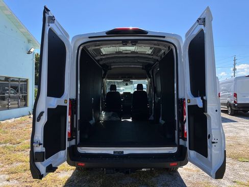 New 2026 Ford Transit 250 148 Medium Roof w/ Load Area Protection Package image 10
