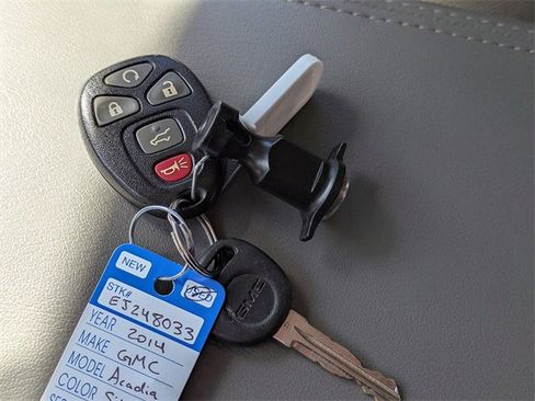 Used 2014 GMC Acadia SLE image 31