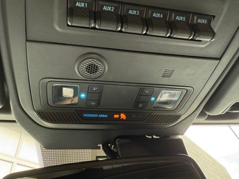 Used 2023 Ford Bronco Black Diamond AWD/4WD image 43