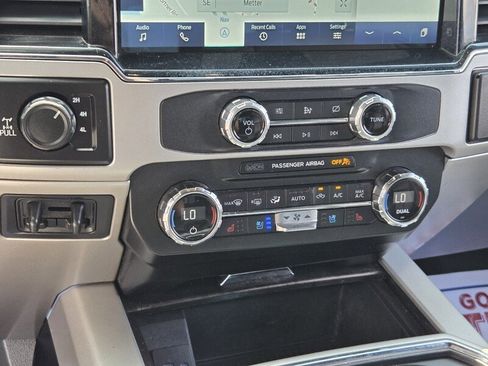 Used 2022 Ford F250 Lariat w/ Black Appearance Package AWD/4WD image 21