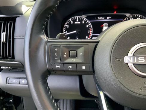 Used 2024 Nissan Pathfinder SV image 22