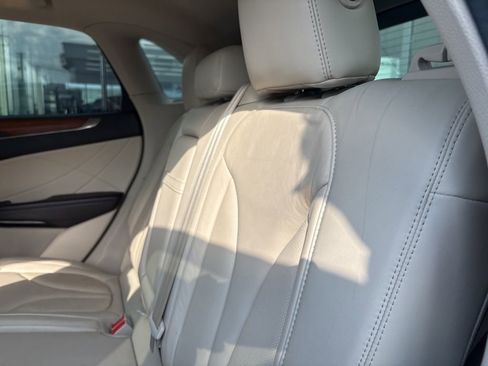 Used 2017 Lincoln MKC Select w/ Select Plus Package image 7