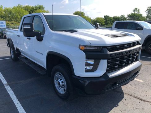 Used 2020 Chevrolet Silverado 2500 W/T w/ WT Convenience Package AWD/4WD image 3