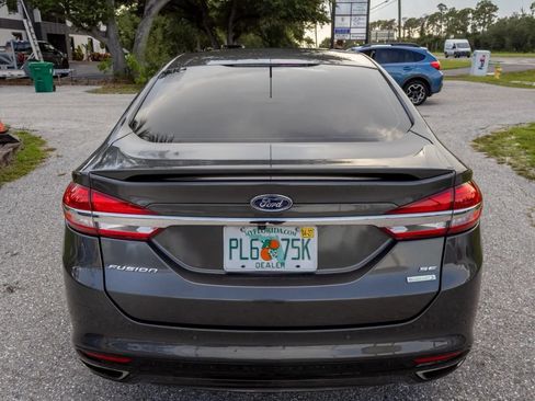 Used 2017 Ford Fusion SE w/ Equipment Group 201A FWD image 8