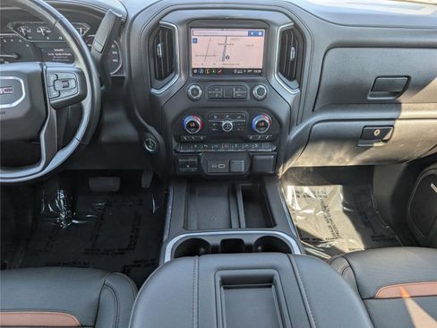 Used 2022 GMC Sierra 2500 AT4 w/ AT4 Preferred Package AWD/4WD image 20