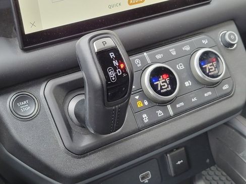 Used 2024 Land Rover Defender 130 X image 36