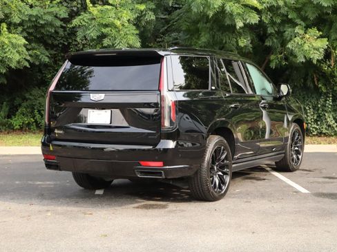 Used 2023 Cadillac Escalade Sport Platinum w/ LPO, ONYX Package AWD/4WD image 7