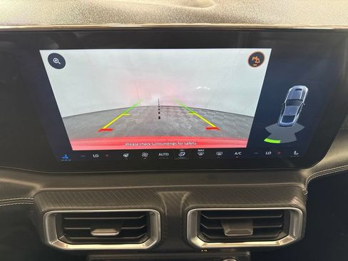 Used 2025 Ford Mustang Premium RWD image 28
