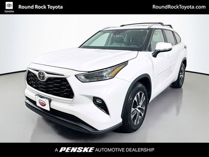 Used 2023 Toyota Highlander XLE