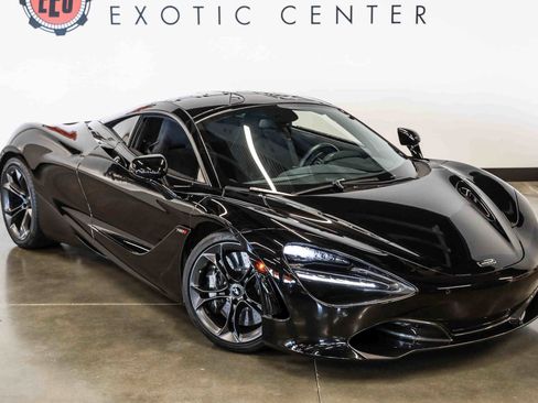 Used 2019 McLaren 720S RWD image 2