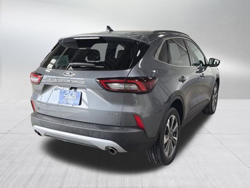 Used 2024 Ford Escape Platinum image 7