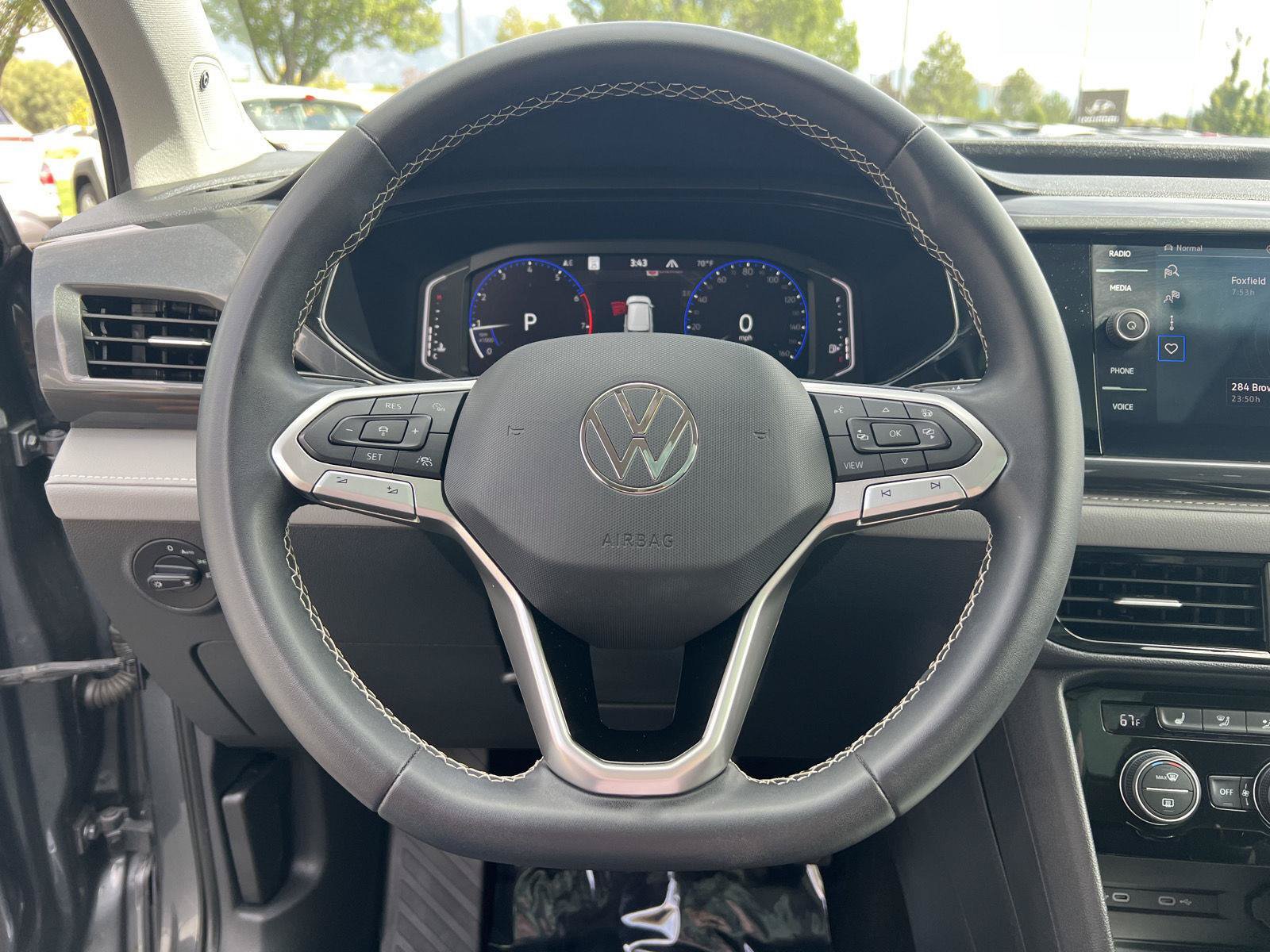 Used 2023 Volkswagen Taos SEL AWD/4WD image 6