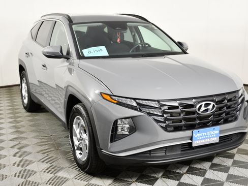 Used 2024 Hyundai Tucson SEL AWD/4WD image 3