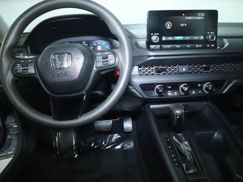 Used 2025 Honda Accord LX image 30