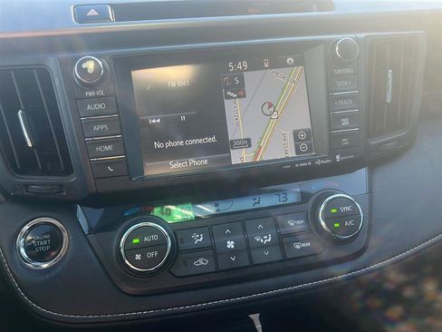 Used 2016 Toyota RAV4 Limited image 3