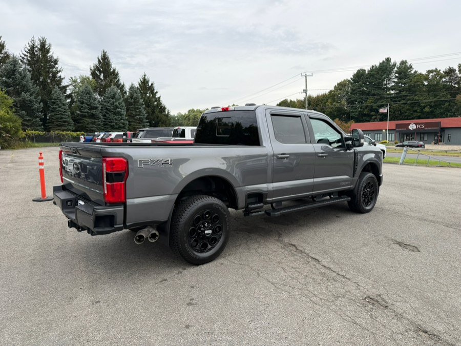 Used 2024 Ford F350 Lariat w/ Black Appearance Package AWD/4WD image 8