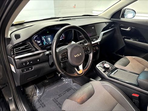 Used 2022 Kia Niro EX FWD image 15