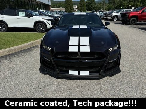 Used 2022 Ford Mustang Shelby GT500 w/ Technology Package image 5