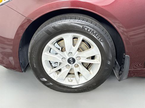 Used 2016 Kia Optima LX w/ LX Convenience Package image 37