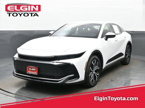 Used 2024 Toyota Crown XLE AWD/4WD image 1