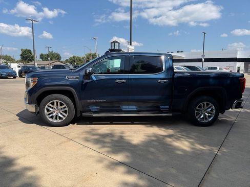 Used 2021 GMC Sierra 1500 SLT w/ SLT Premium Plus Package AWD/4WD image 3