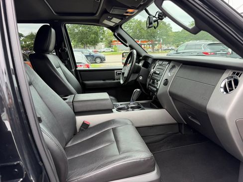 Used 2012 Ford Expedition Limited AWD/4WD image 25
