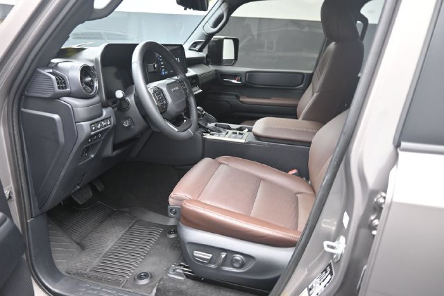 Used 2025 Toyota Land Cruiser w/ Premium Package AWD/4WD image 17