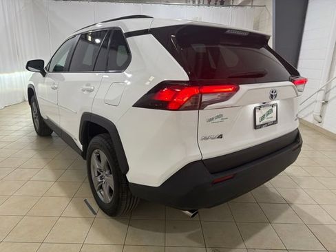 Used 2024 Toyota RAV4 LE AWD/4WD image 4