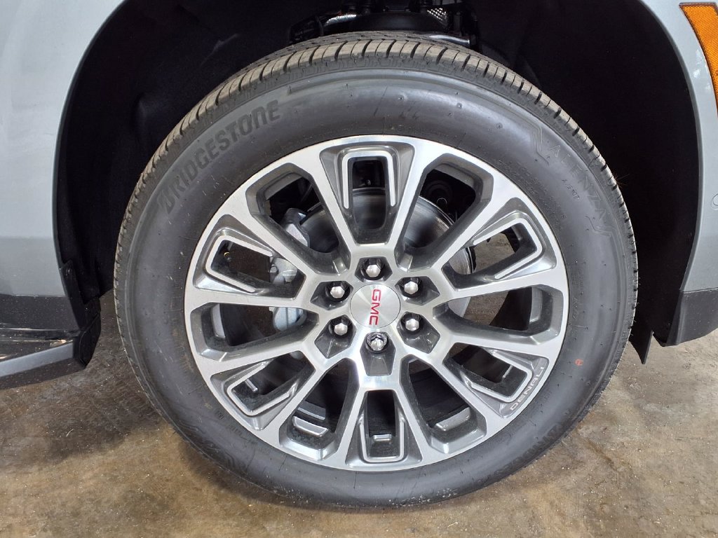 New 2026 GMC Yukon Denali w/ Advanced Technology Package RWD image 5