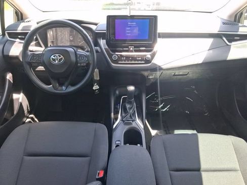 Used 2025 Toyota Corolla LE FWD image 7