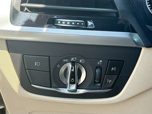 Used 2019 BMW X3 xDrive30i w/ Premium Package AWD/4WD image 35