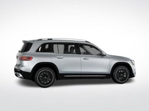 New 2024 Mercedes-Benz GLB 35 AMG 4MATIC image 17