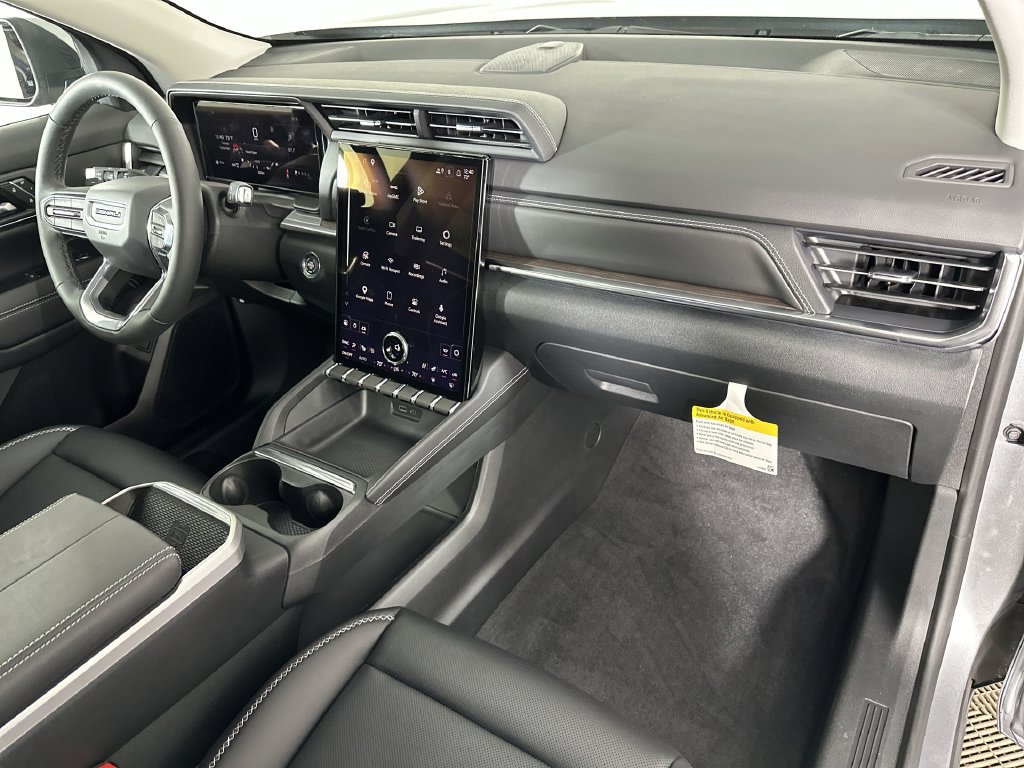 New 2027 GMC Terrain Denali w/ LPO, Floor Liner Package AWD/4WD image 30