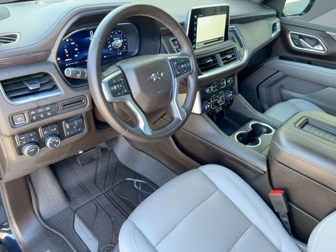 Certified 2024 Chevrolet Tahoe Z71 w/ Luxury Package image 4