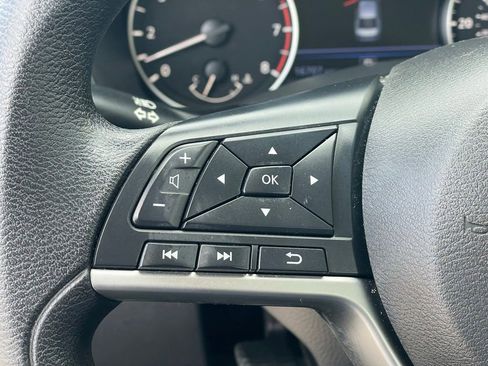 Certified 2023 Nissan Altima 2.5 SV FWD image 17