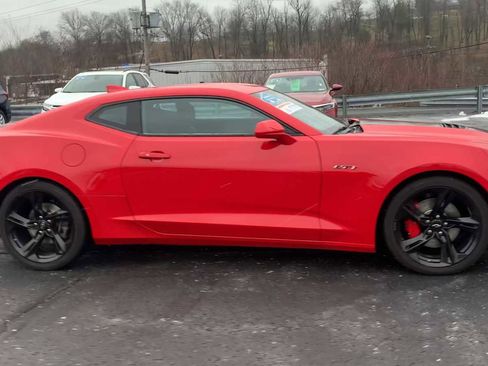 Used 2022 Chevrolet Camaro LT image 9