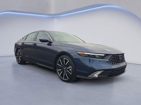 New 2026 Honda Accord Touring image 7