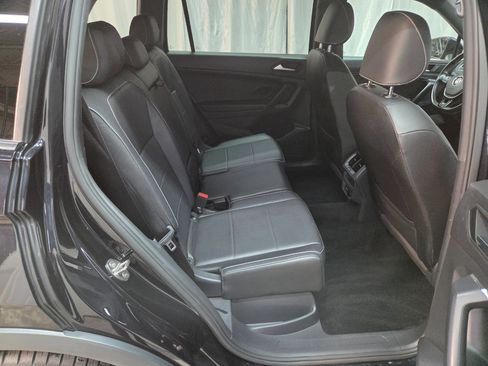 Used 2021 Volkswagen Tiguan SE R-Line image 17