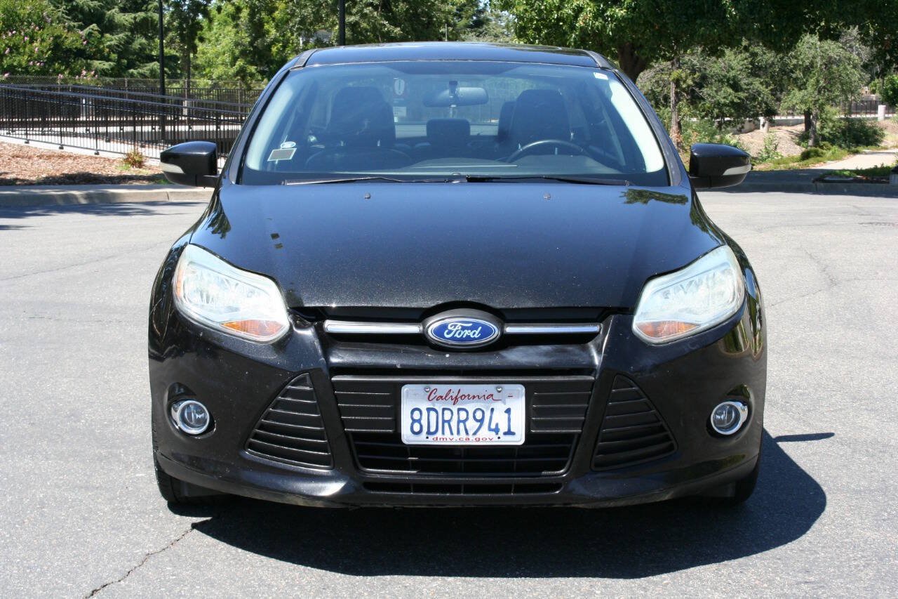 Used 2014 Ford Focus SE w/ Equipment Group 201A FWD image 3