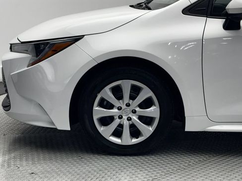 Used 2026 Toyota Corolla LE FWD image 5