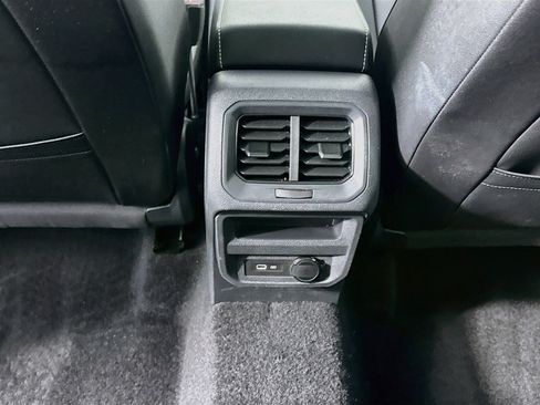 Used 2023 Volkswagen Tiguan SE R-Line FWD image 28