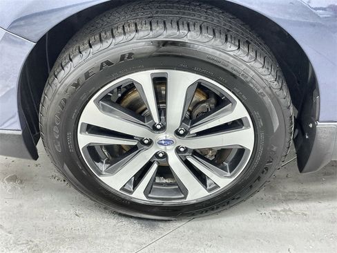 Used 2018 Subaru Outback 3.6R Limited image 10