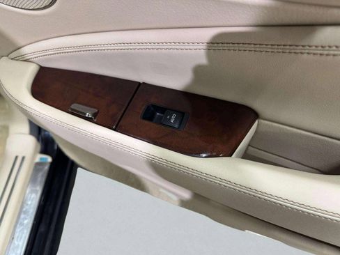 Used 2014 Lexus LS 460 image 38