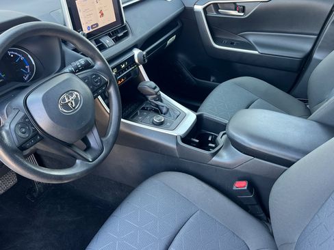 Certified 2023 Toyota RAV4 XLE AWD/4WD image 9