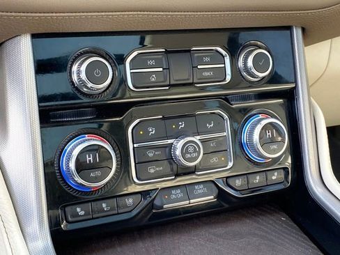 Certified 2022 GMC Yukon XL Denali image 13