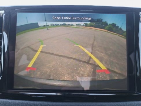 Certified 2023 Chrysler Pacifica Touring-L FWD image 24