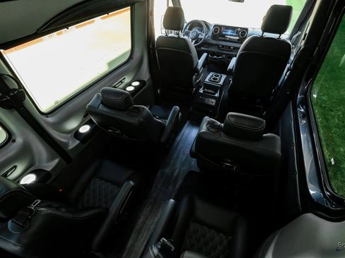 Used 2023 Mercedes-Benz Sprinter 2500 image 78