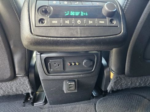 Used 2016 Chevrolet Traverse LTZ image 16