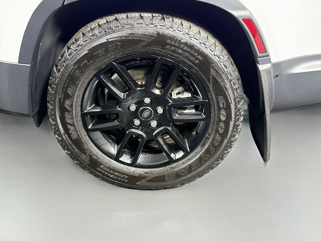 Used 2024 Land Rover Defender 130 S AWD/4WD image 36