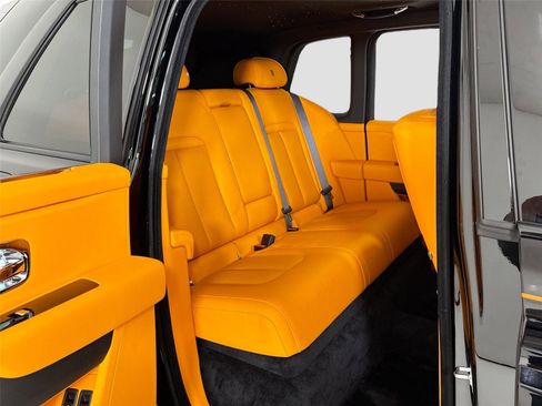 Used 2026 Rolls-Royce Cullinan image 34